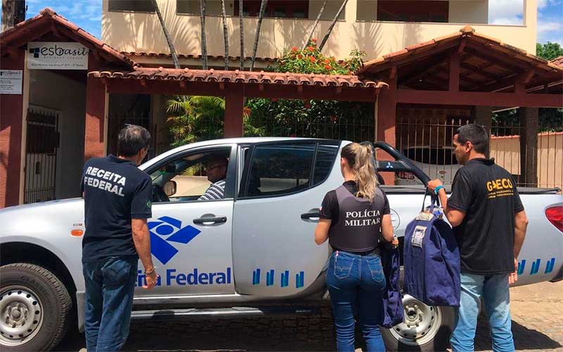 Operação contra corrupção na Receita prende 11 pessoas no Rio