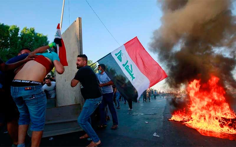 Protestos no Iraque deixam mais de 100 mortos