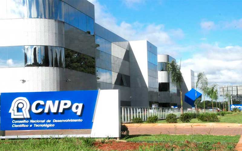 Pagamento de bolsas do CNPq está garantido este ano, diz governo