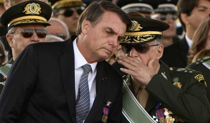 Bolsonaro cobra demissão de Pujol no Exército; reunião será hoje