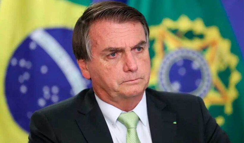 Orçamento pode tornar Bolsonaro inelegível, avaliam técnicos