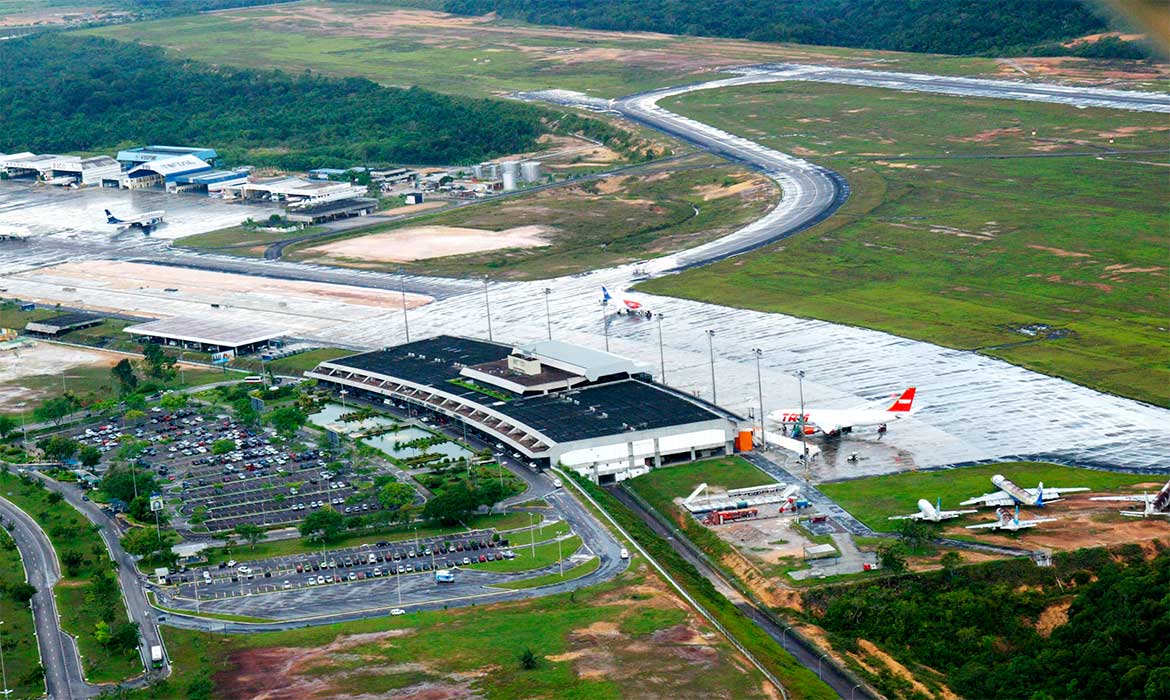 Governo federal arrecada R$ 3,3 bilhões com leilão de 22 aeroportos