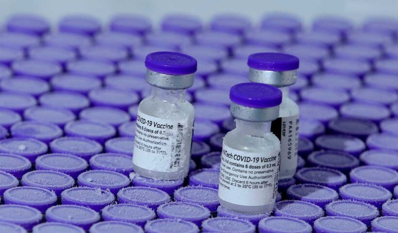 Mais 2,1 milhões de doses da vacina da Pfizer chegam ao Brasil