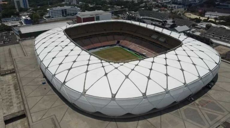 Agenda Esportiva: Arena da Amazônia recebe partida decisiva entre clubes amazonenses
