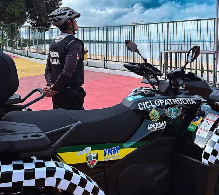 Ciclopatrulha da PMAM recebe quadriciclos para fortalecer ações policiais em áreas turísticas