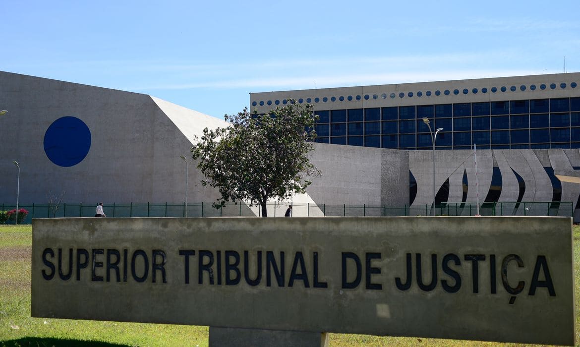 STJ anula provas contra dois investigados